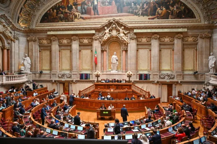New Version of the Foreigner’s Law Passes in Portuguese Parliament